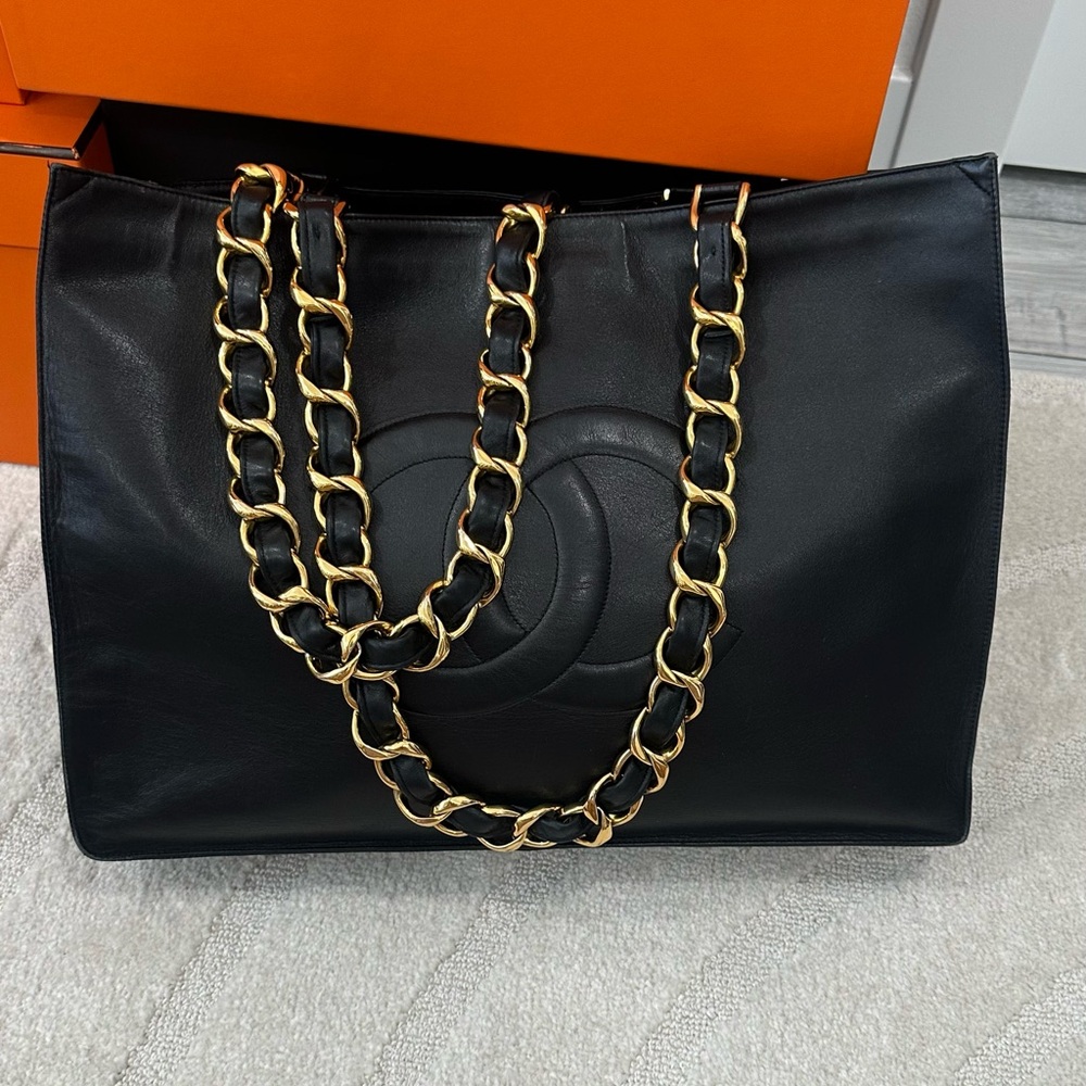 Vintage CHANEL Timeless CC XL Chunky Chain Tote